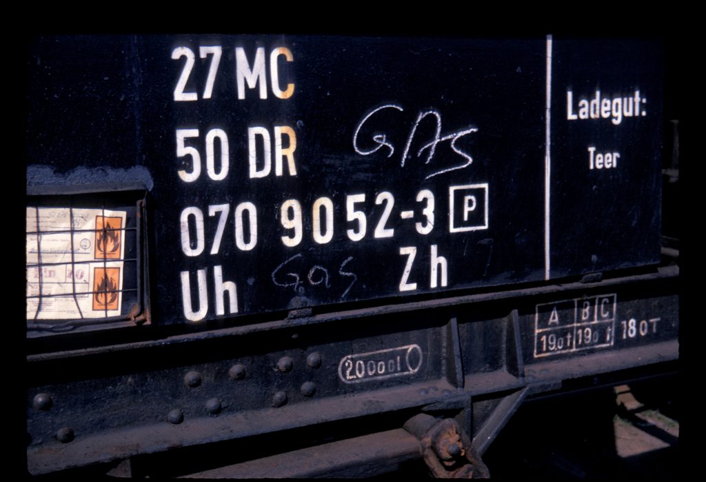 Tank car of the Deutsche Reichsbahn for tar shipments.